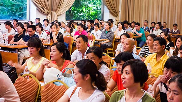 中國(guó)最早專(zhuān)業(yè)生產(chǎn)膠囊制劑企業(yè)|鹽酸二甲雙胍片 中國(guó)最早專(zhuān)業(yè)生產(chǎn)膠囊制劑企業(yè)|鹽酸二甲雙胍片